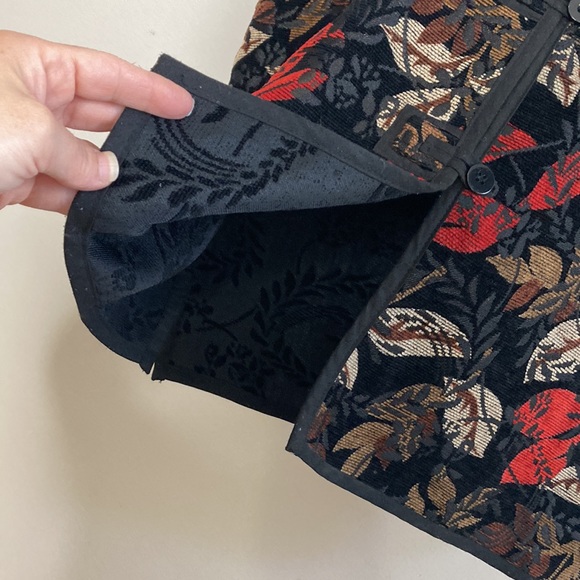 Vintage Reversible Vest Womens Large Chinois Granny Red Black Jacquard Velvet - Picture 7 of 14